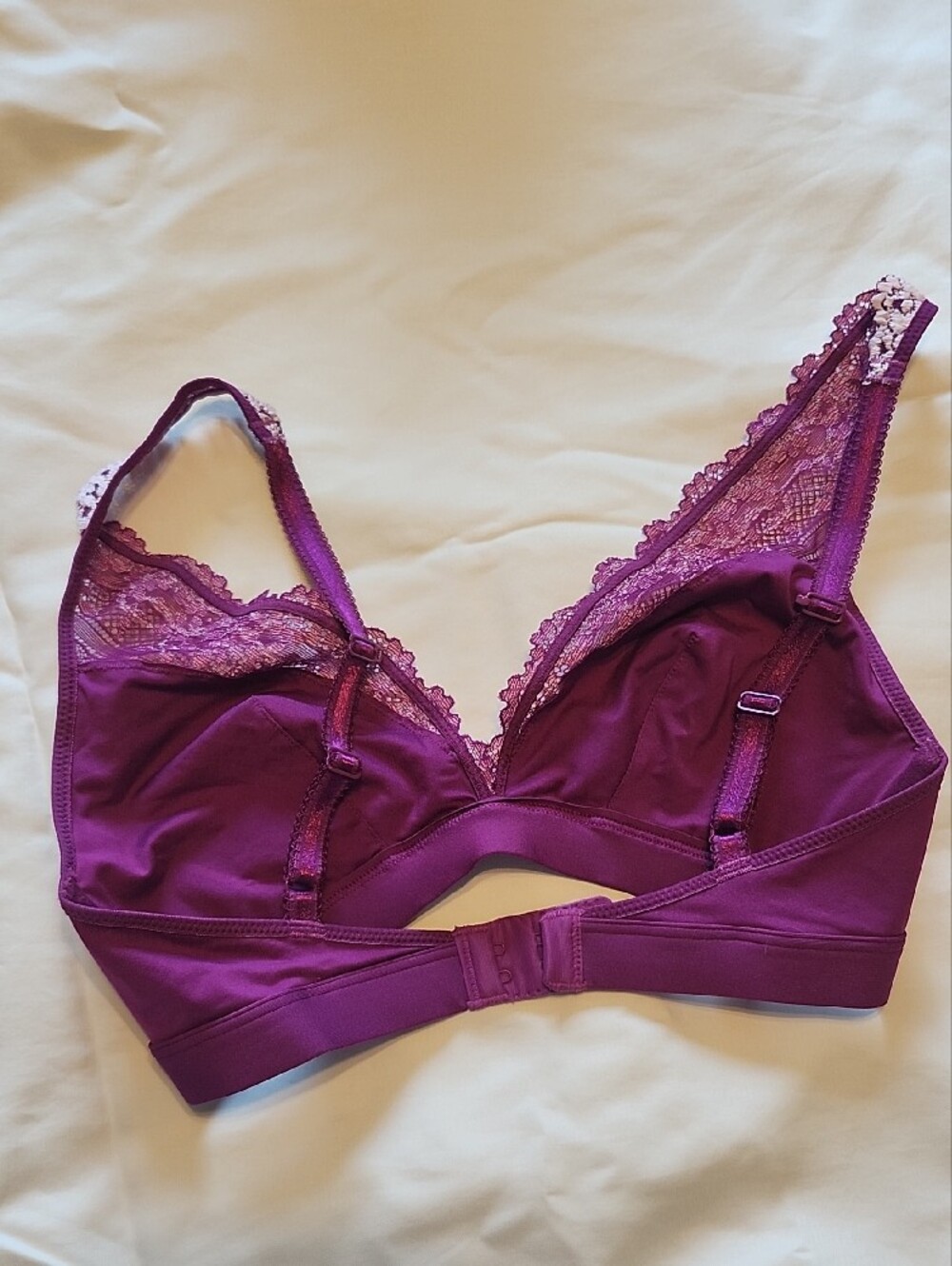 Wacoal Plum Lace Plunge Bralette with Light-Lilac Floral Embroidery - Picture 4 of 8